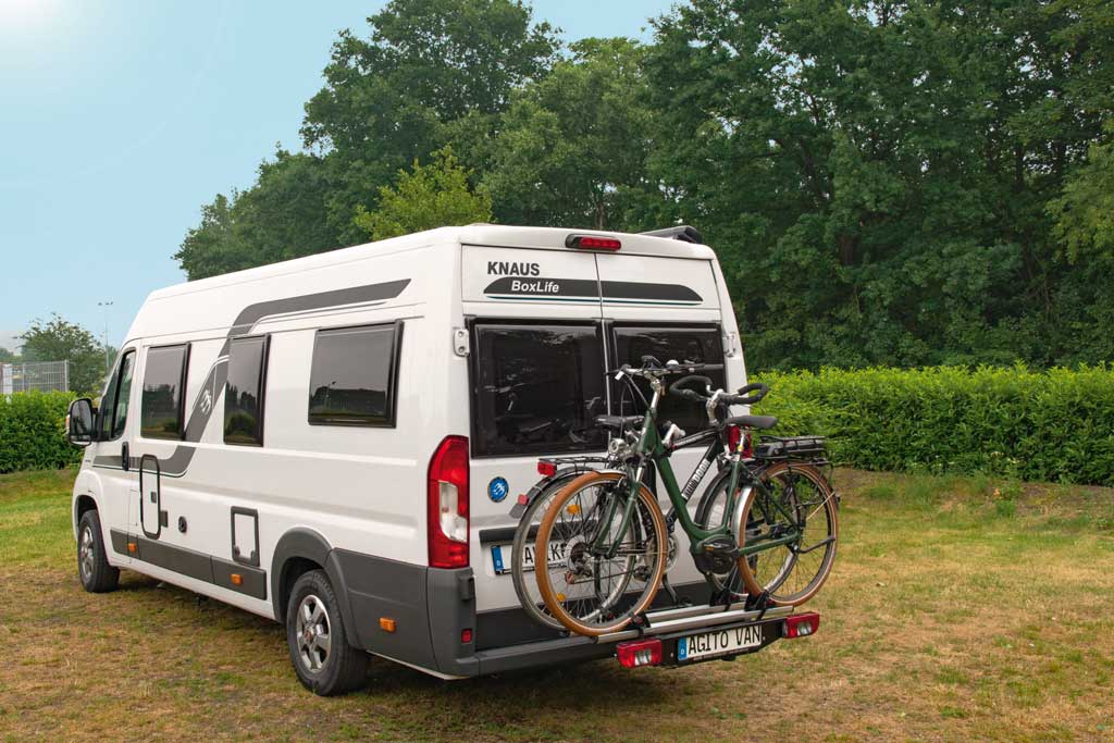 Den Fahrradträger Agito Van von Sawiko gibt es ab März 2019 auch für Fiat-Ducato-Kastenwagen.